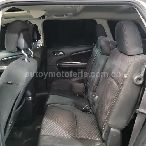 Dodge Journey, Modelo 2012 - Imagen 9