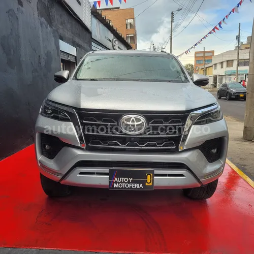 Toyota Fortuner, Modelo 2025 - Imagen 3