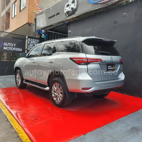 Toyota Fortuner, Modelo 2025 - Imagen 2