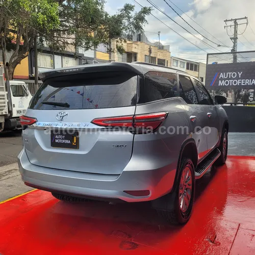 Toyota Fortuner, Modelo 2025 - Imagen 8