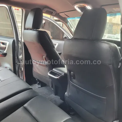 Toyota Fortuner, Modelo 2025 - Imagen 11