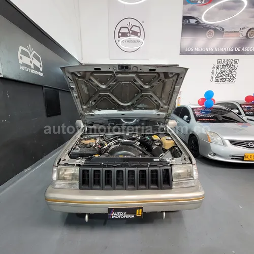 Jeep Chekoree, Modelo 1994 - Imagen 2