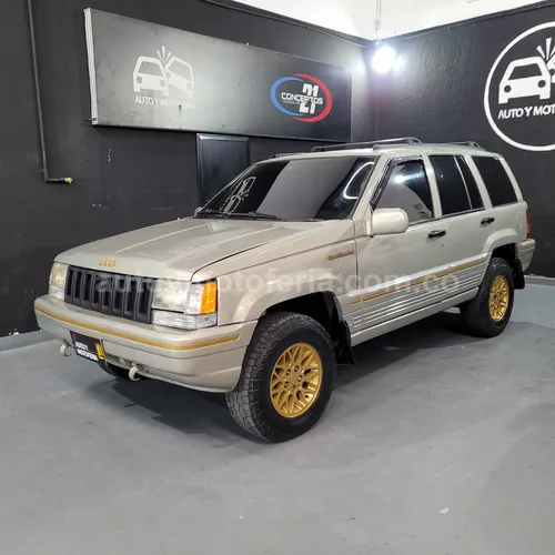 Jeep Chekoree, Modelo 1994 - Imagen 3