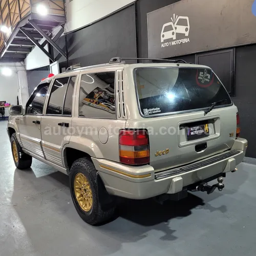 Jeep Chekoree, Modelo 1994 - Imagen 6