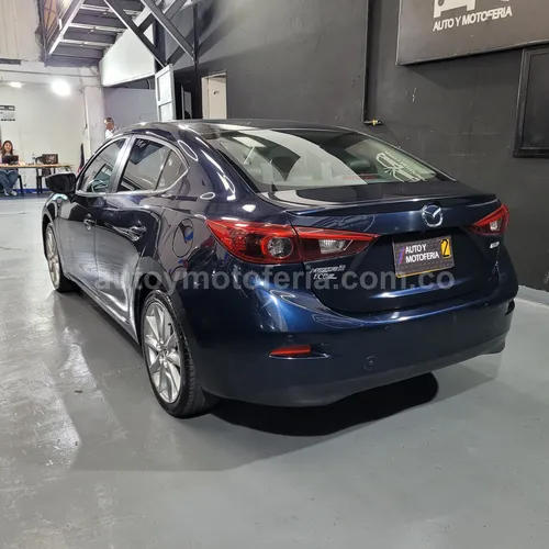 MAZDA 3 GRAND TOURING 2018 SALVAMENTO