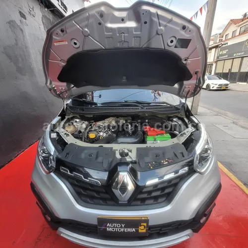 RENAULT CAPTUR 2024 SALVAMENTO