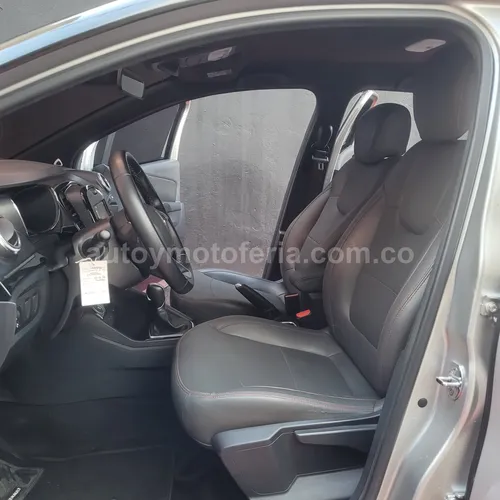 RENAULT CAPTUR 2024 SALVAMENTO