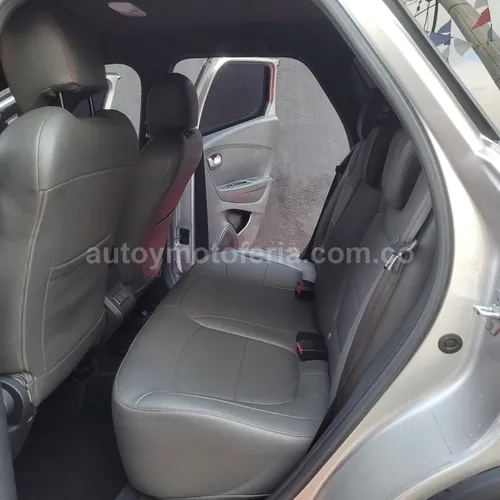 RENAULT CAPTUR 2024 SALVAMENTO