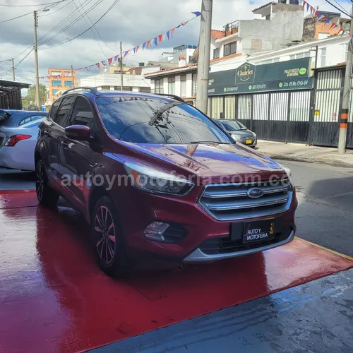 FORD ESCAPE TITANIUM 2017