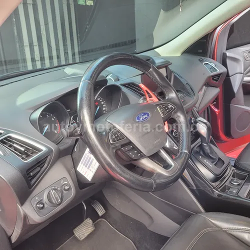 FORD ESCAPE TITANIUM 2017