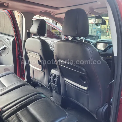 FORD ESCAPE TITANIUM 2017