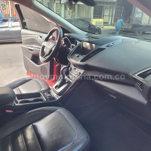 FORD ESCAPE TITANIUM 2017