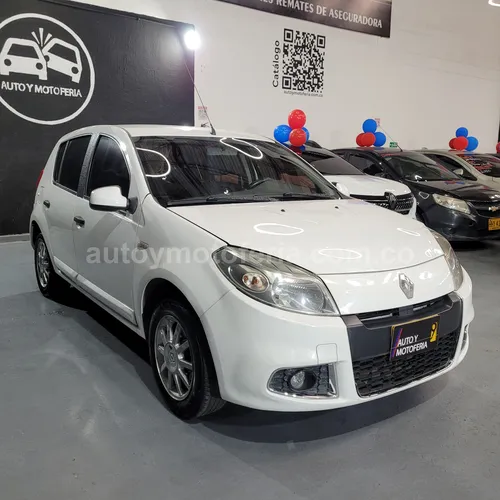 RENAULT SANDERO 2015