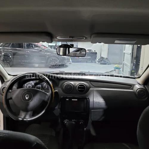 RENAULT SANDERO 2015