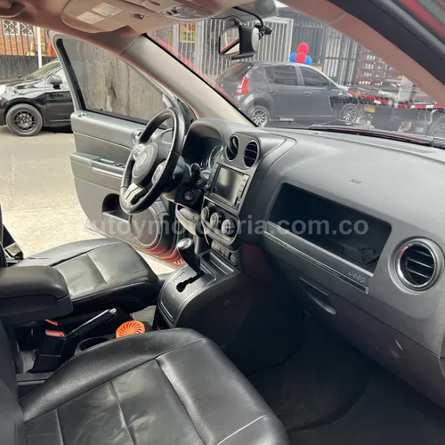 JEEP COMPASS 2012