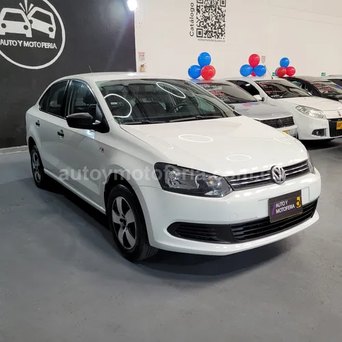 Volkswagen Vento Comfortline, Modelo 2016 - Imagen 3