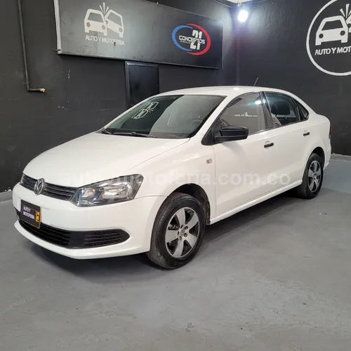 Volkswagen Vento Comfortline, Modelo 2016 - Imagen 2