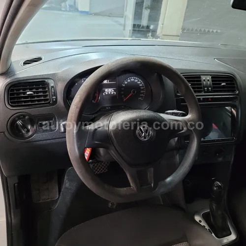 Volkswagen Vento Comfortline, Modelo 2016 - Imagen 9