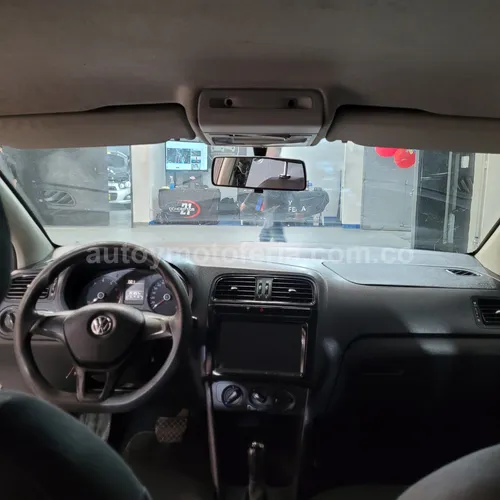 Volkswagen Vento Comfortline, Modelo 2016 - Imagen 11