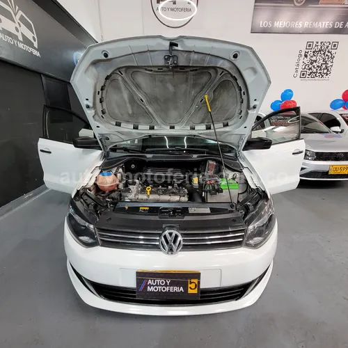 Volkswagen Vento Comfortline, Modelo 2016 - Imagen 14