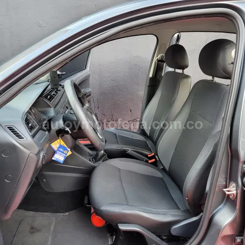 VOLKSWAGEN VOYAGE 2020