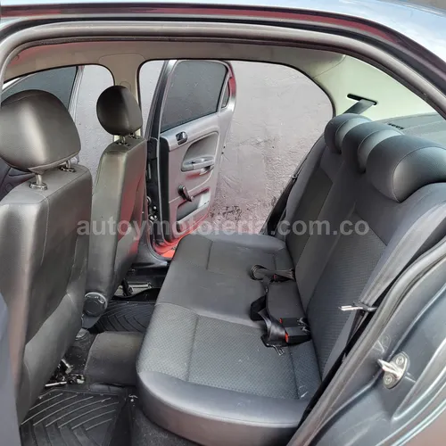 VOLKSWAGEN VOYAGE 2020