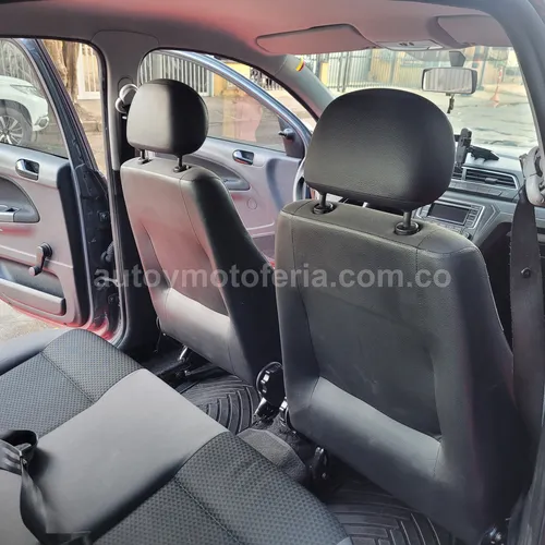 VOLKSWAGEN VOYAGE 2020