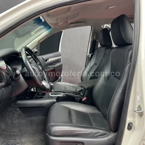 TOYOTA HILUX 2022 SALVAMENTO