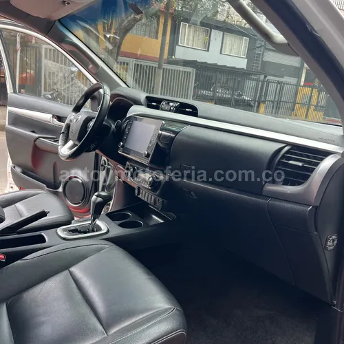 TOYOTA HILUX 2022 SALVAMENTO