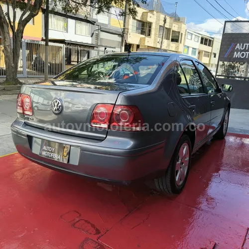 VOLKSWAGEN JETTA 2012 SALVAMENTO