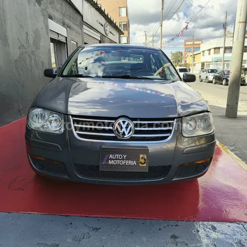 VOLKSWAGEN JETTA 2012 SALVAMENTO