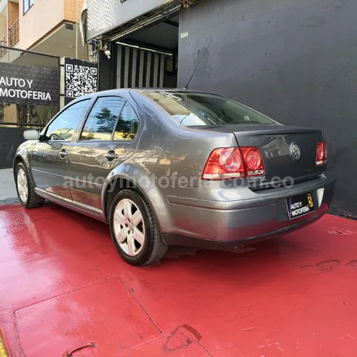 VOLKSWAGEN JETTA 2012 SALVAMENTO